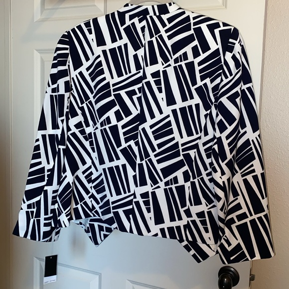 Nine West NWT ๐ printed jacket navy/ivory Arty Essentials, fullly lined - Picture 3 of 5
